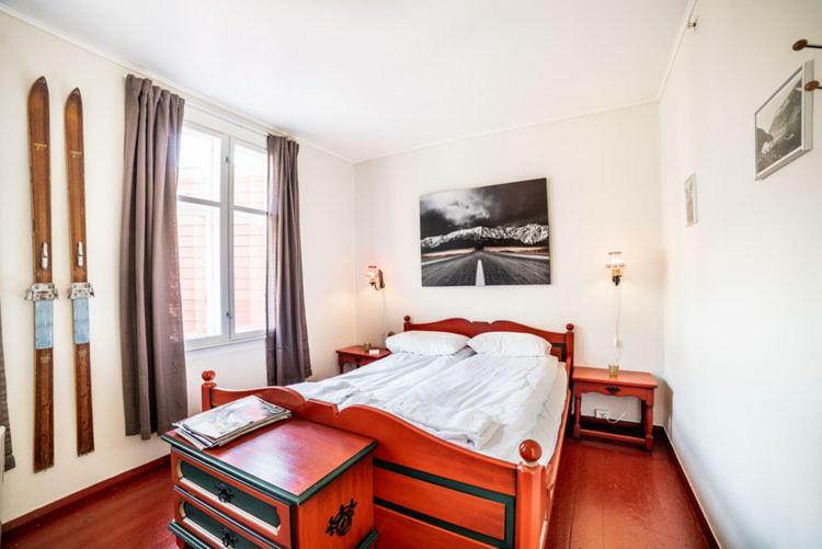 Laerdalsoren Motor Guesthouse Lærdalsøyri Екстериор снимка