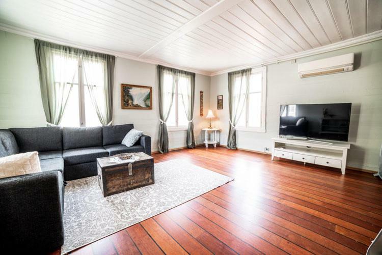 Laerdalsoren Motor Guesthouse Lærdalsøyri Екстериор снимка
