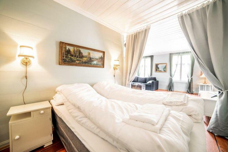 Laerdalsoren Motor Guesthouse Lærdalsøyri Екстериор снимка